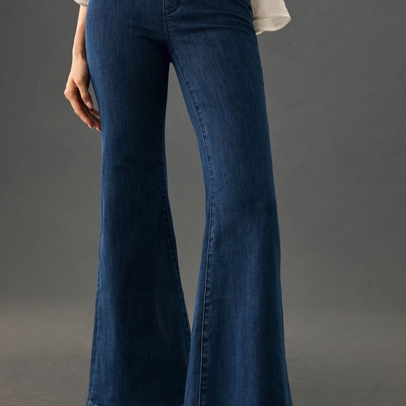 Pilcro High-Rise Pull-On Retro Flare Jean size 26 TALL - Picture 3 of 9